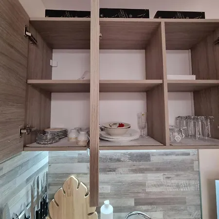 Adam And Eva ヴァルナ