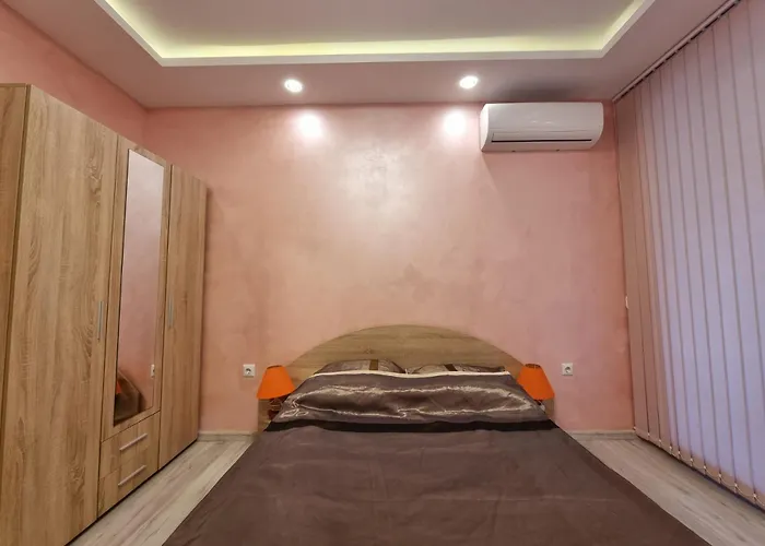 Adam And Eva Apartamento Varna